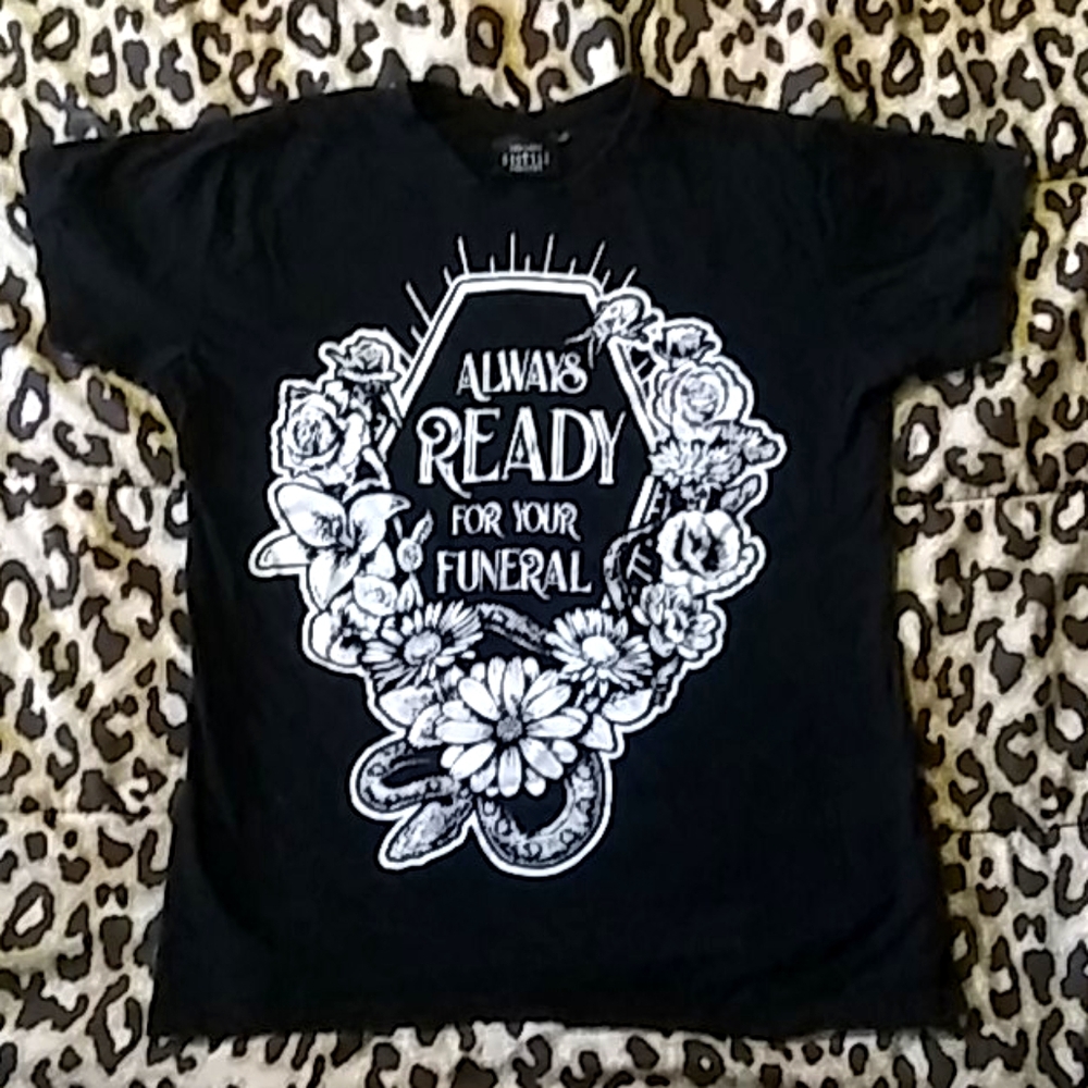 Restyle Graphic Tee women's size xxl